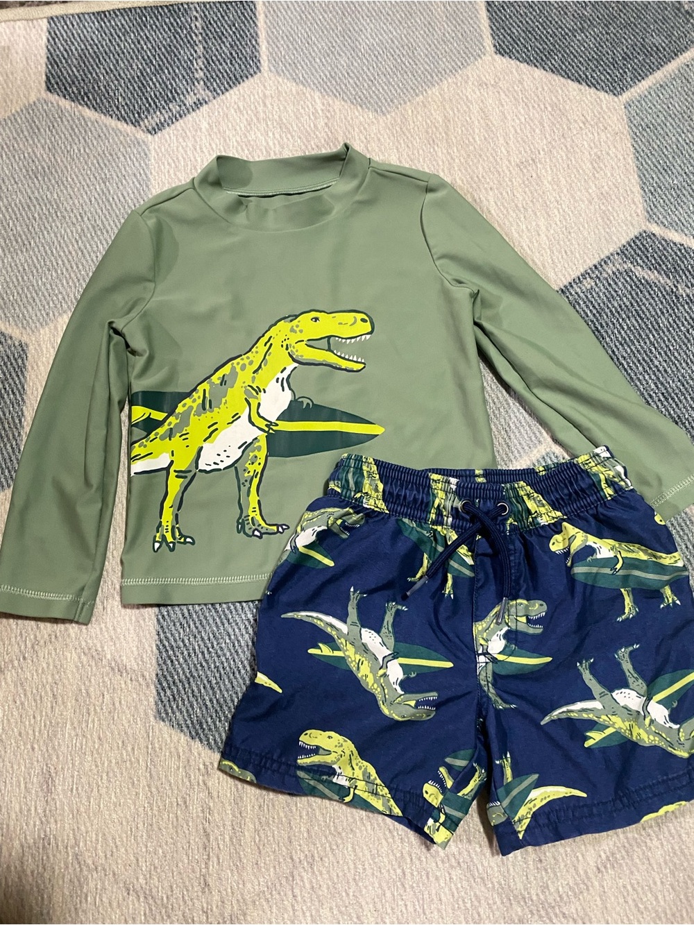 Carter’s boys Long Sleeve Dino Rash Guard Set